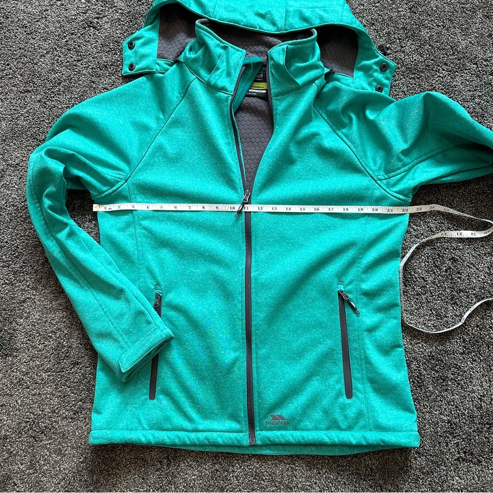 Trespass Softshell Ski Jacket With Removable Hood. - image 5